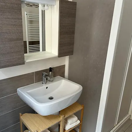 Trilocale Centro アルマ・ディ・タッジャ